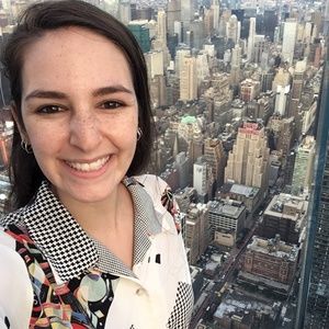 Meet your Posher, Eve